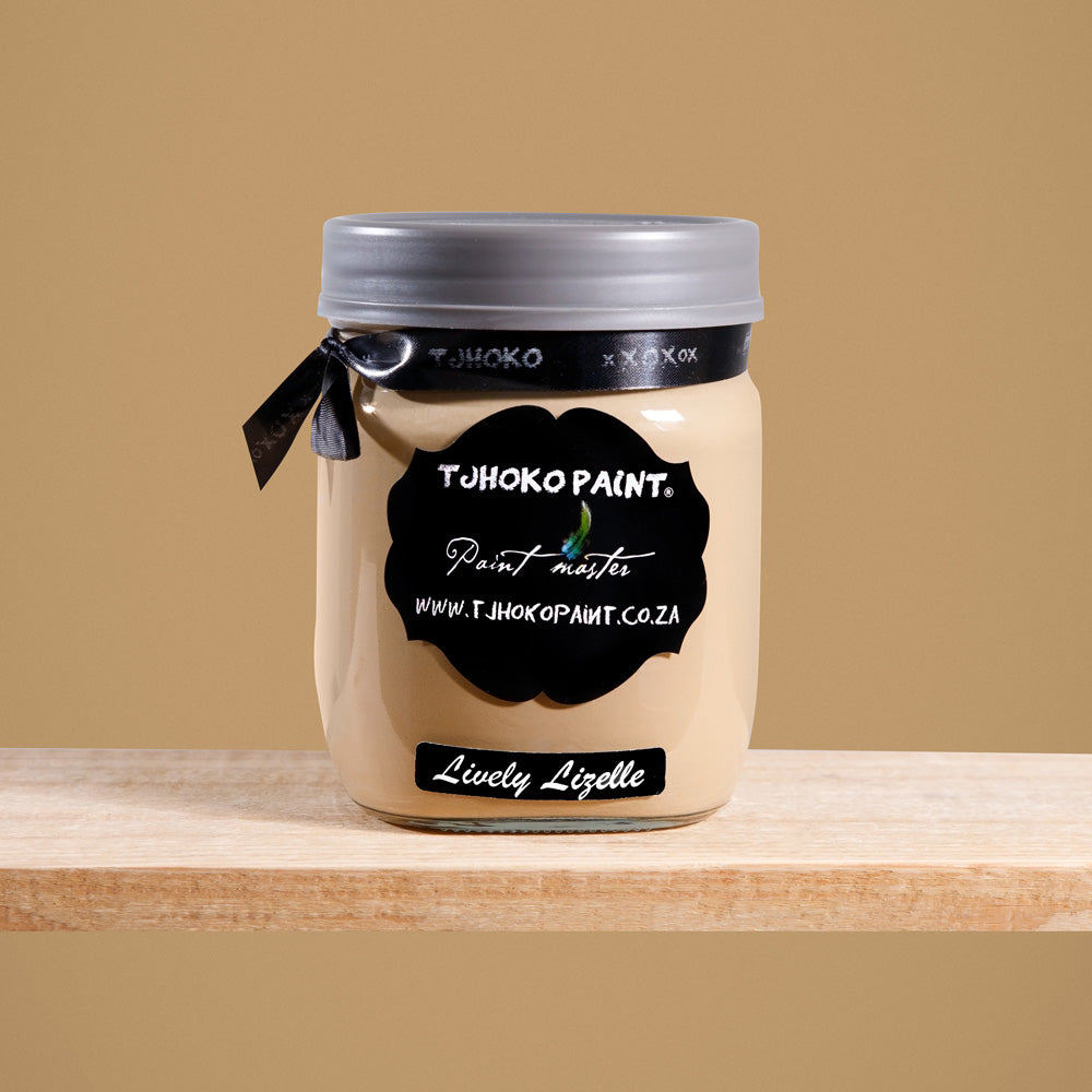 Lively Lizelle is a warm, inviting shade of caramel reminiscent of golden autumn leaves.
