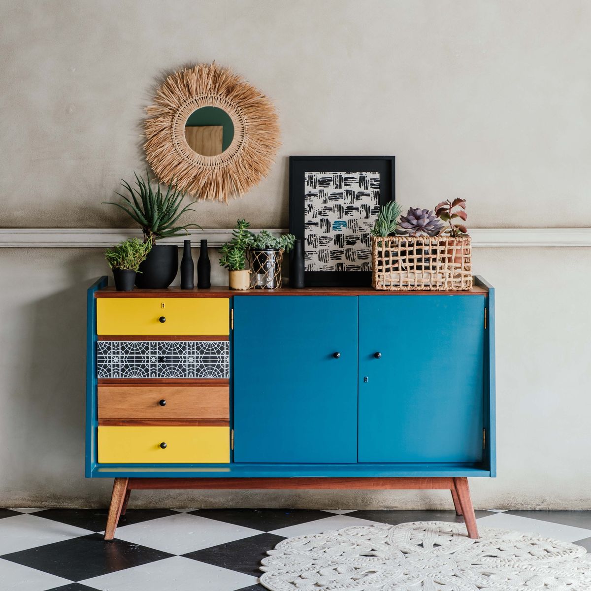 Neo's New is a deep, enigmatic shade of blue-green, reminiscent of the depths of the ocean.