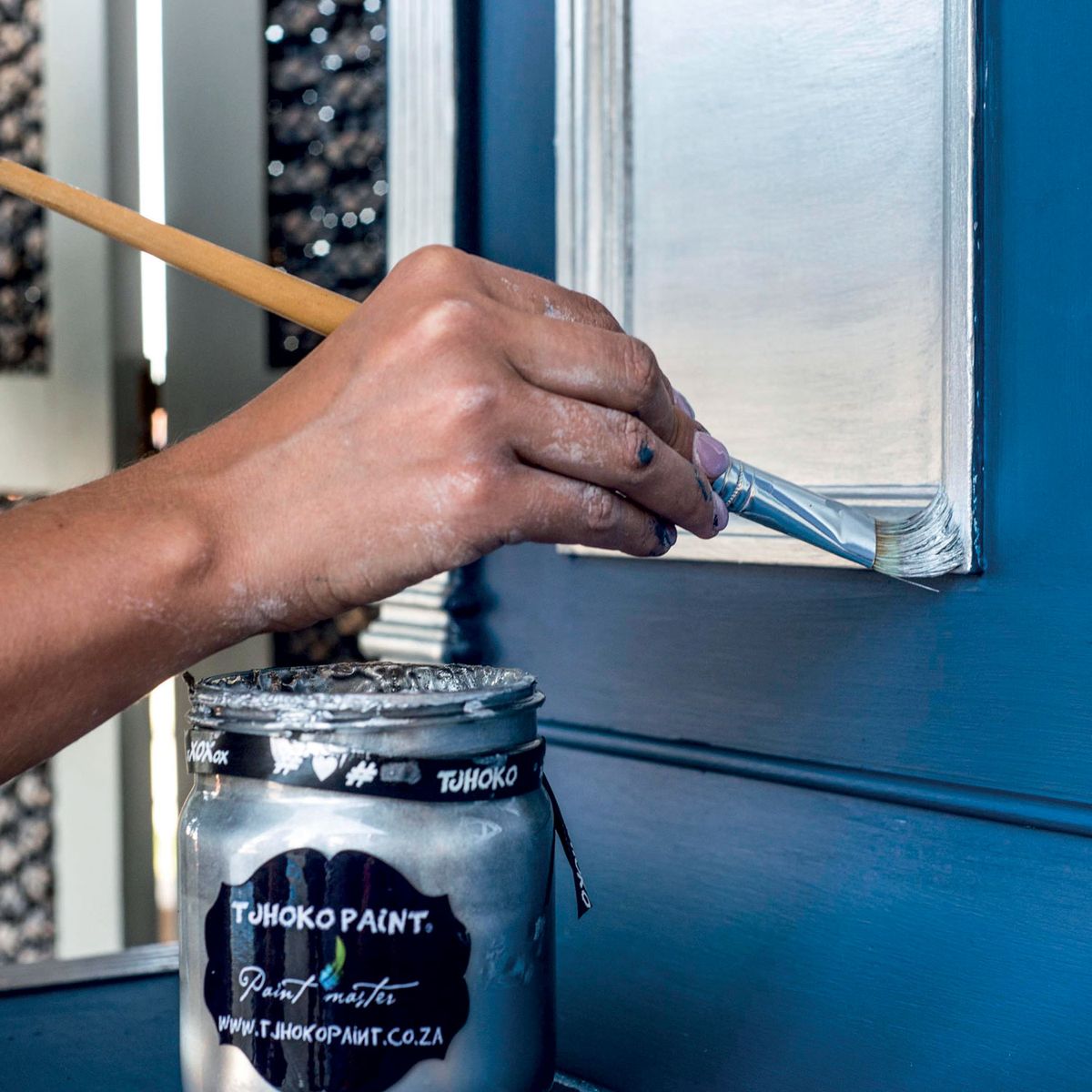 True Blue is a classic, timeless shade of deep blue reminiscent of the vast expanse of the night sky.