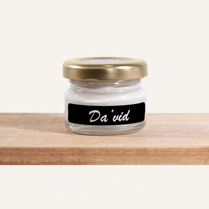 Da'vid is a crisp and clean shade of white with a hint of warmth, like freshly fallen snow under the soft glow of moonlight.